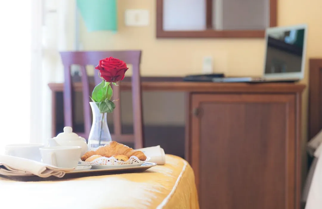 Hotel Maria-1