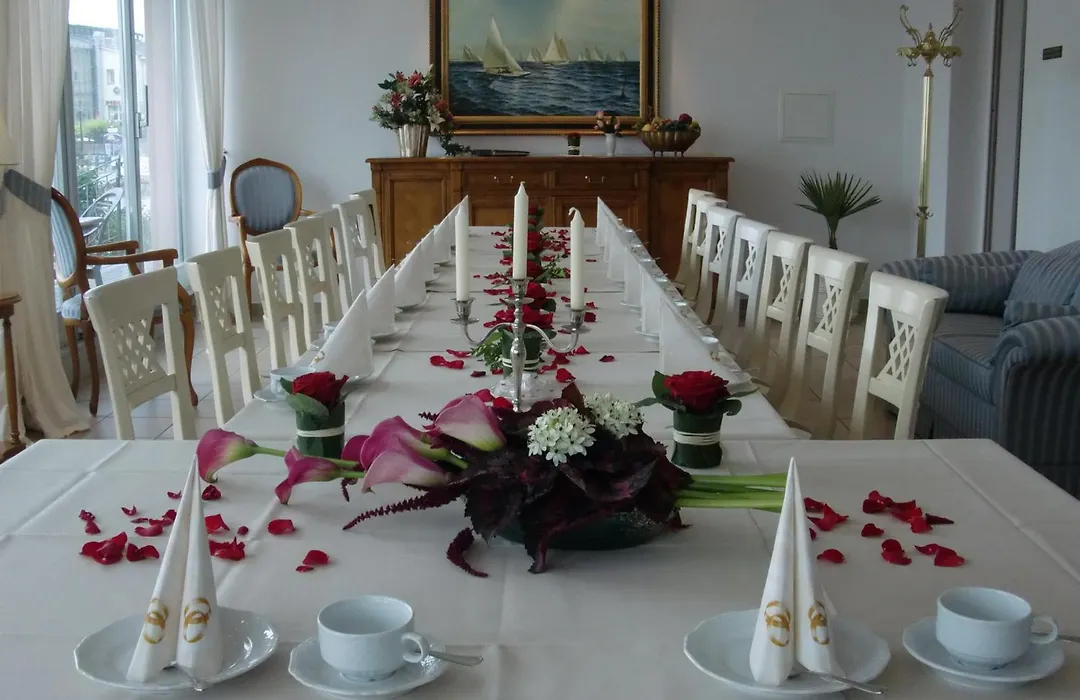 Hotel Am Yachthafen-1