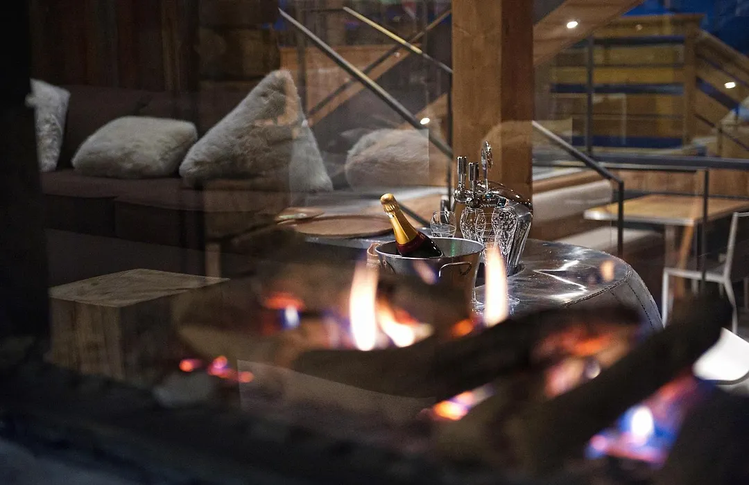 Hôtel-Chalet Les Ecureuils Restaurant, Spa, Sauna, Garage-1