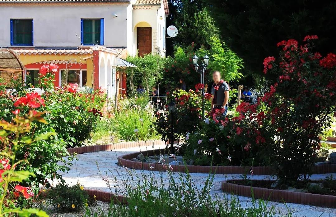 Appart'Hotel Festival Sud Suites - Avignon TGV-1