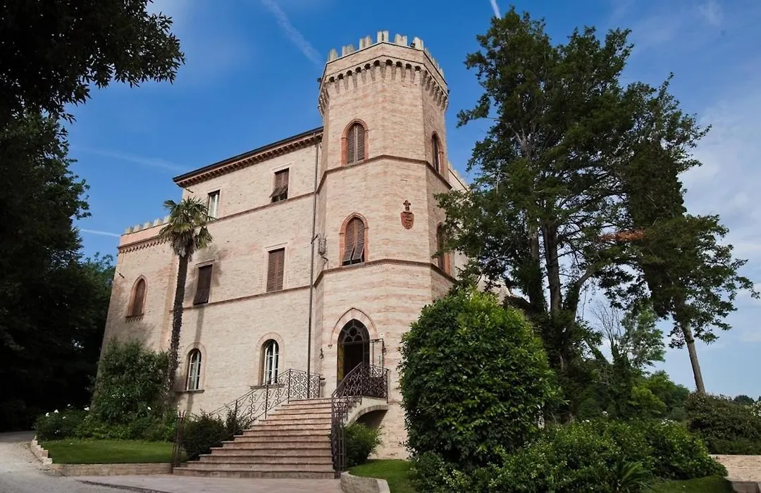 Castello Montegiove-1