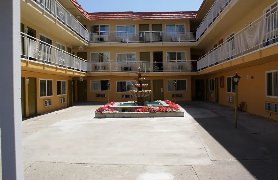 Imperial Inn Oakland-1