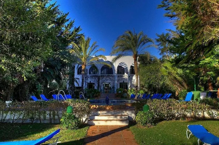 Hurricane Beach Hotel-1