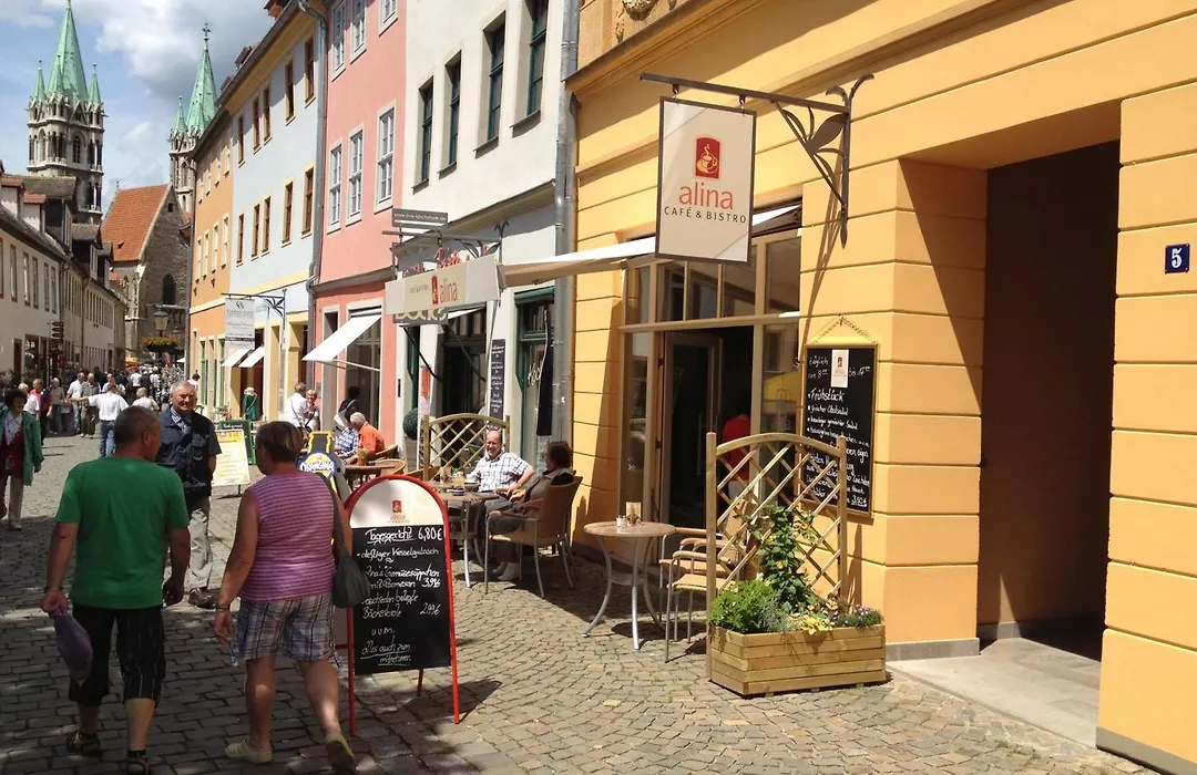Hotel garni Zum Rebstock-1