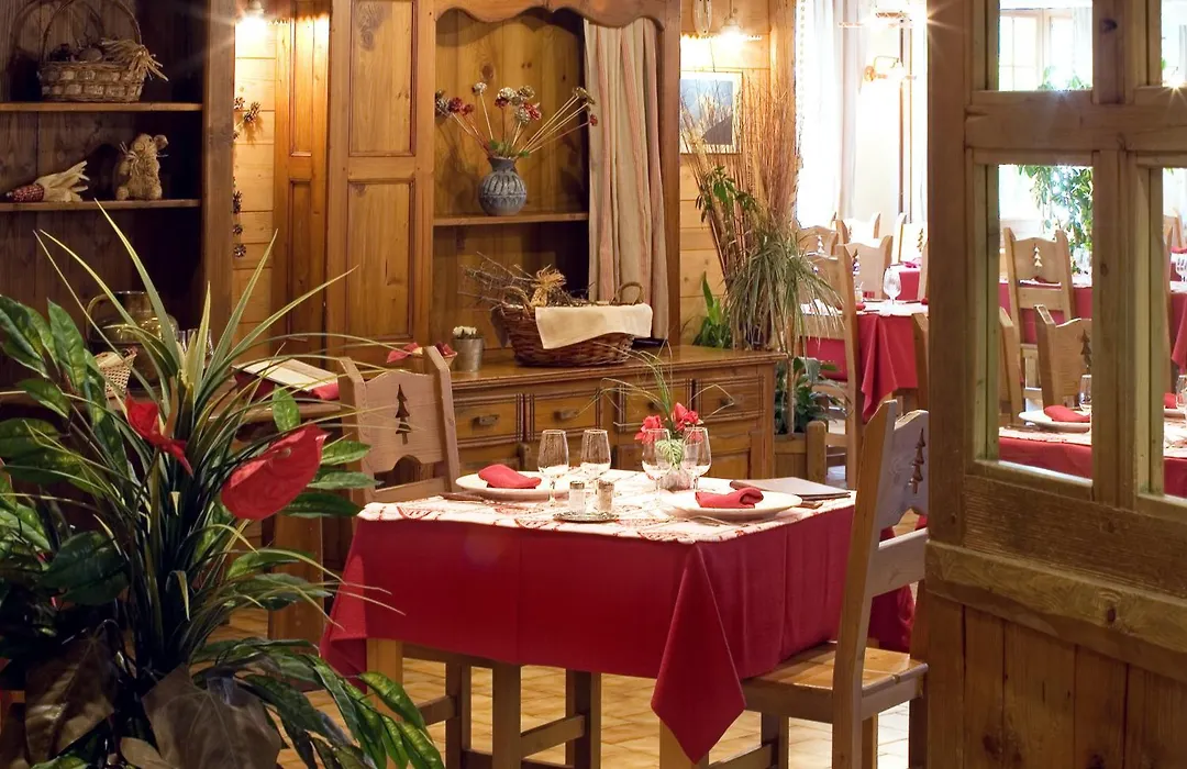 Hotel le Petit Dru-1