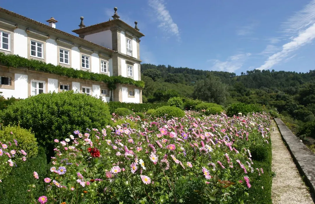 Paço de Calheiros - Turismo de Habitação-1