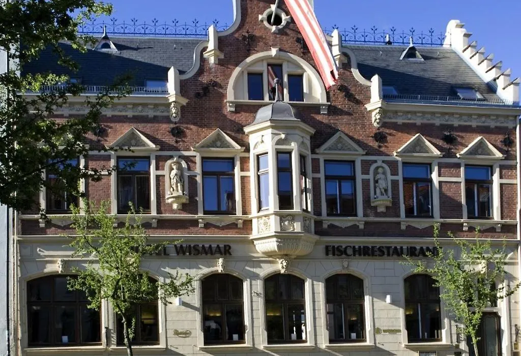 Restaurant&Hotel Wismar-1