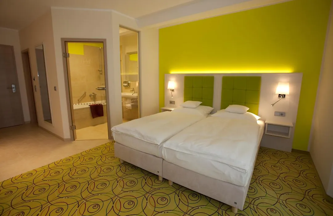 Hotel Waldperle-1