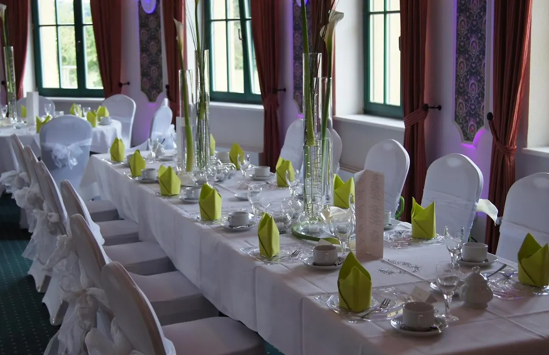 Gastwirtschaft&Hotel Hallescher Anger-1