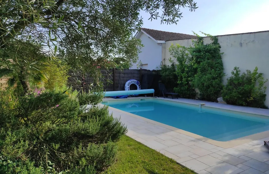 Chambre direct piscine-1