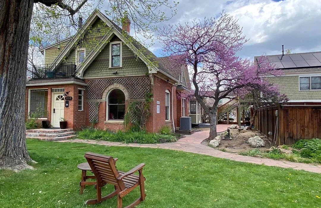 Boulder Guest House-1