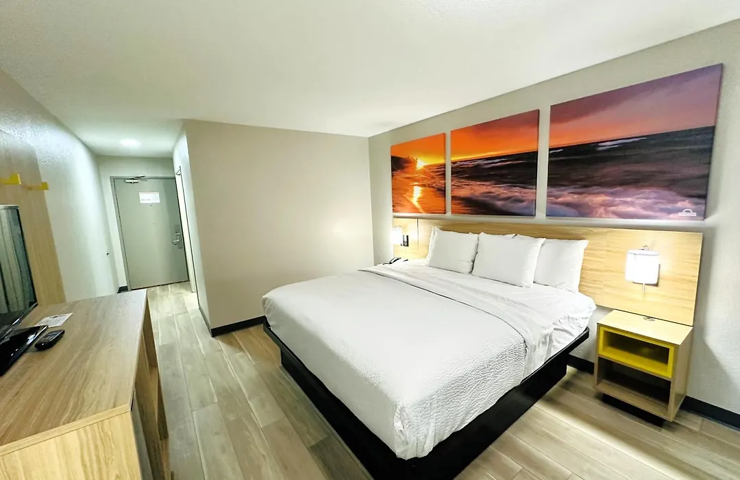 Days Inn By Wyndham Holland-1