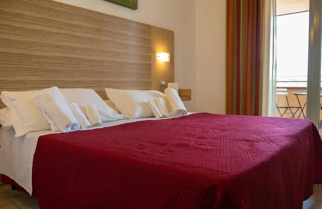 Hotel Riva dei Cavalleggeri-1
