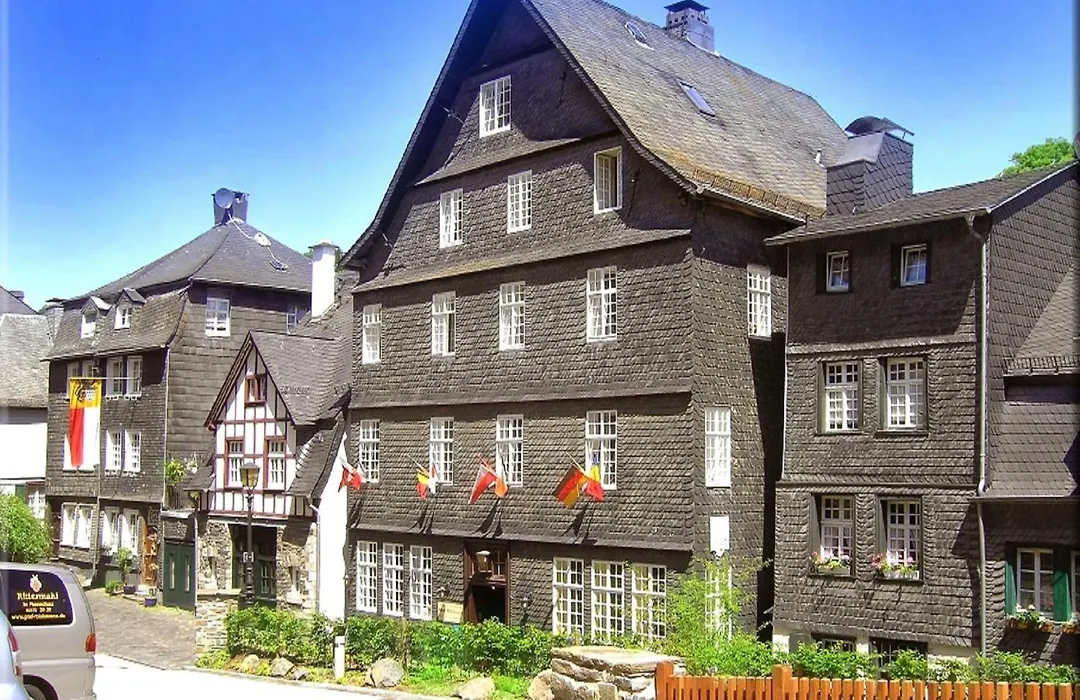 Hotel Graf Rolshausen-1