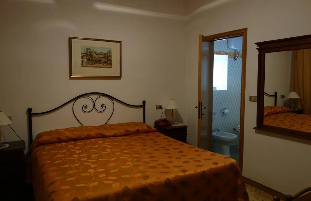 Hotel Roma-1