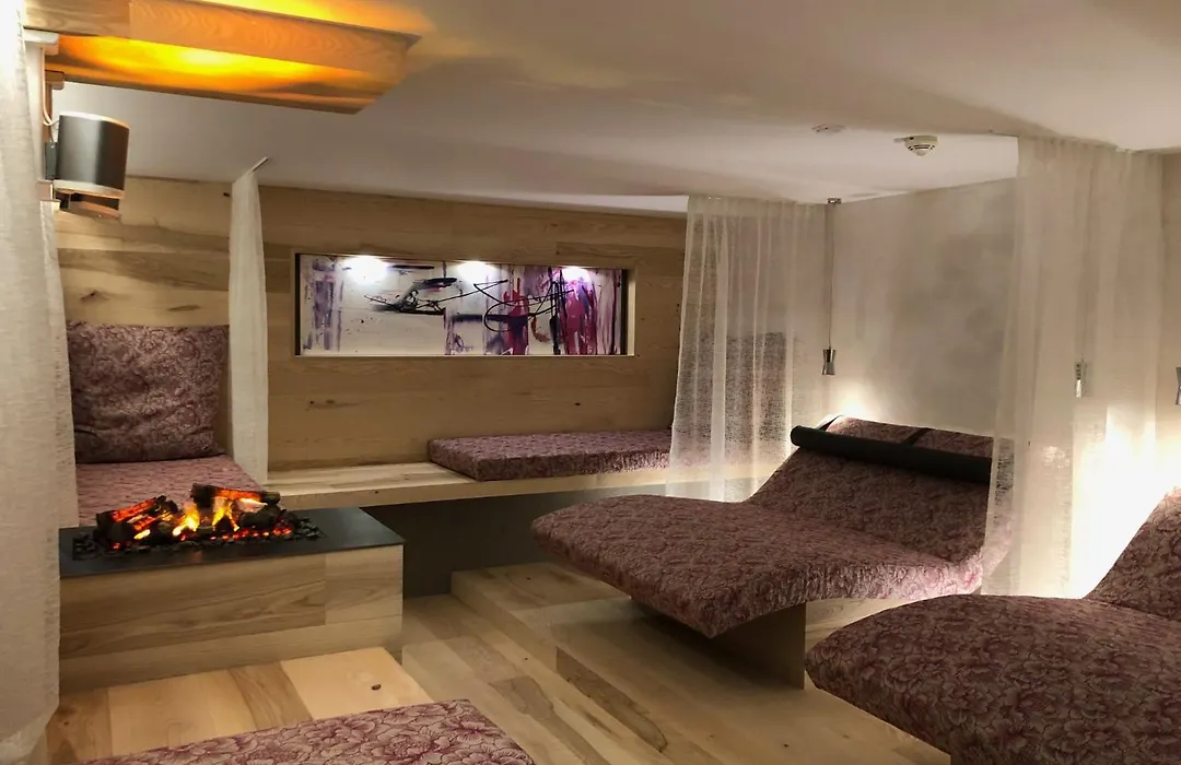 Hotel Lucia-1