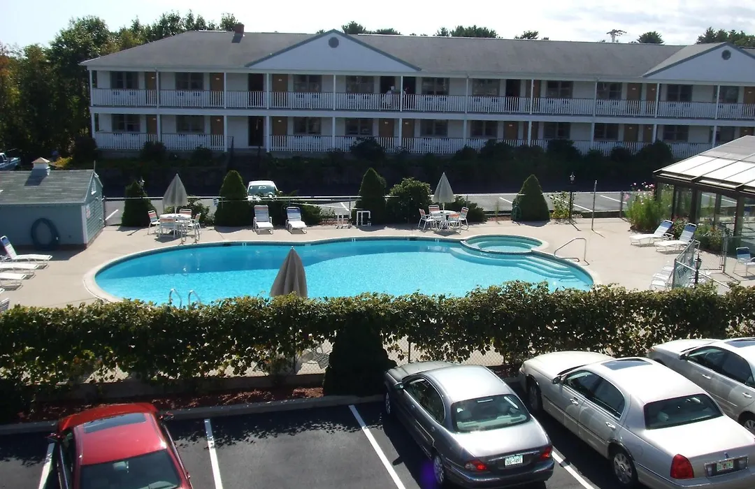 Mariner Resort-1