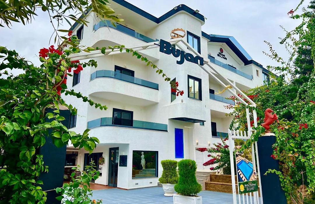 Hotel Vila Park Bujari Vip-1