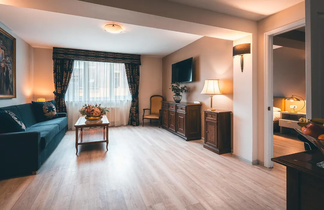 Hotel Julian-1