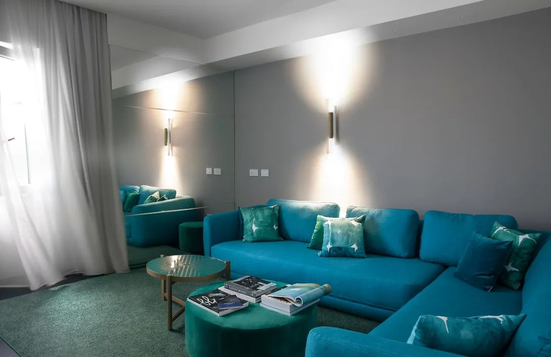 Hotel Byron-1