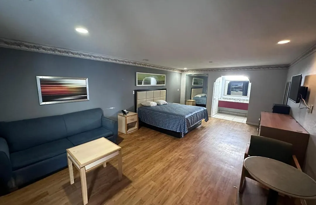 Mustang Inn And Suites-1