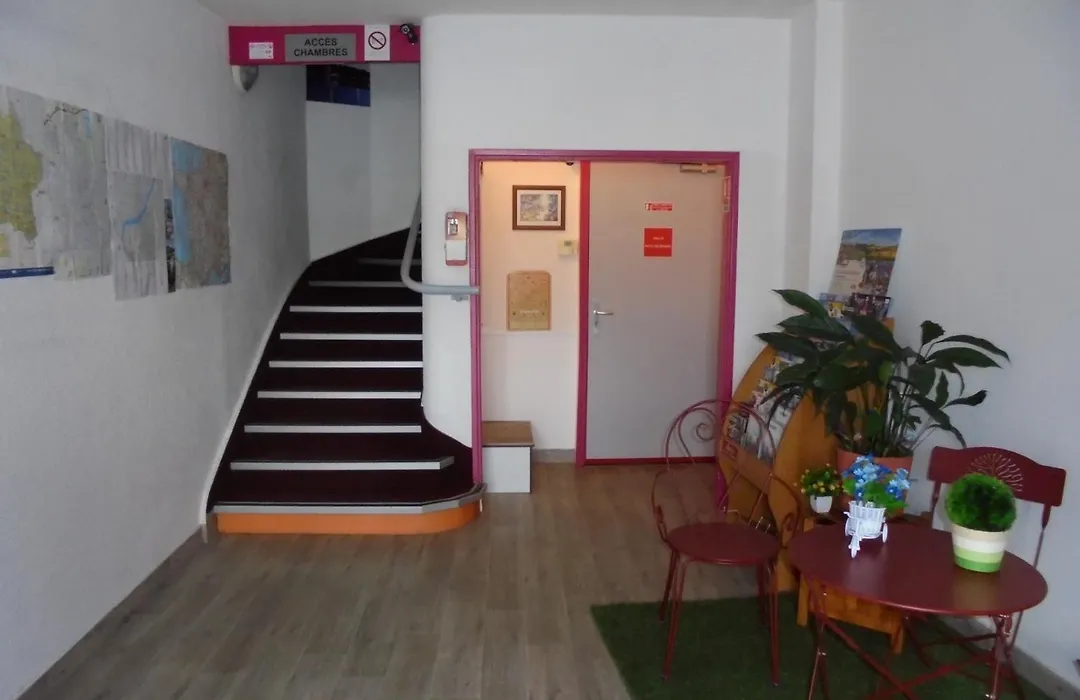 Hotel De La Gare-1