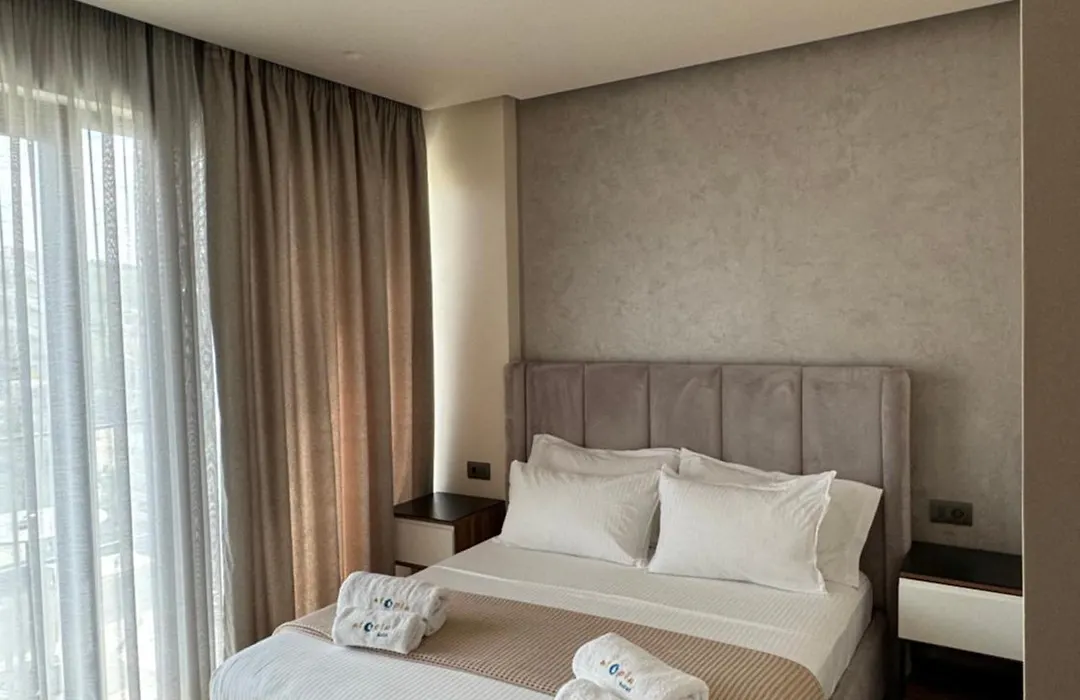 Hotel Utopia-1