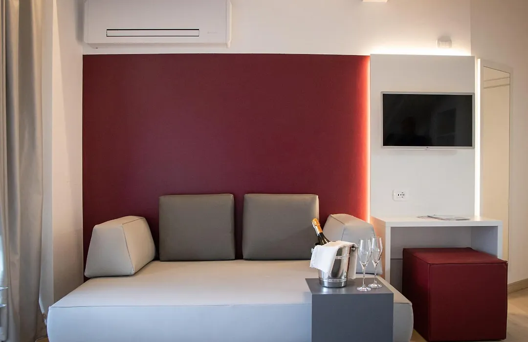 Hotel Continental - TonelliHotels-1