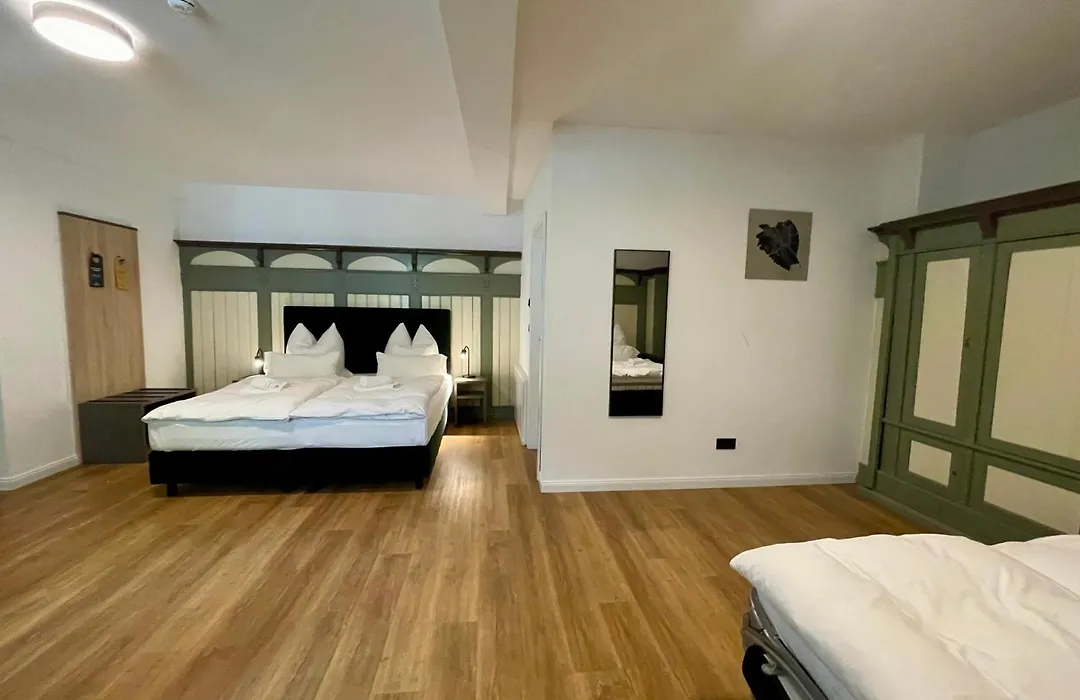 Hopfenhotel am Adenauerufer-1