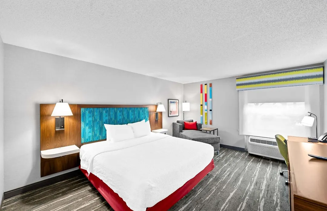 Hampton Inn South Heritage Park-1