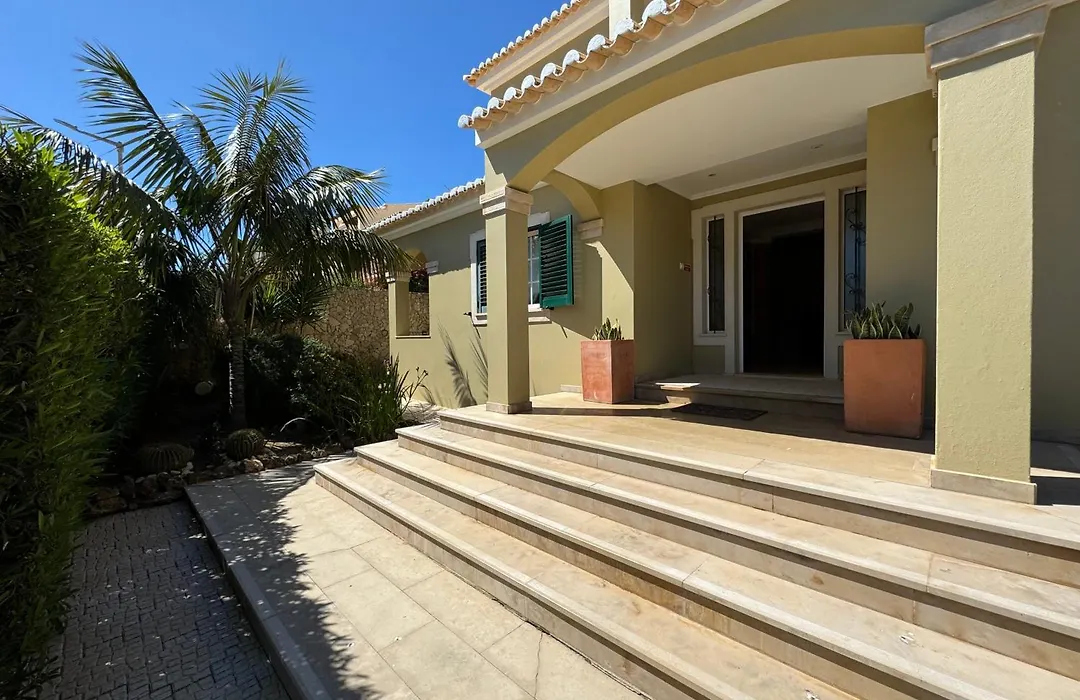 Happy Silva Guesthouse-1