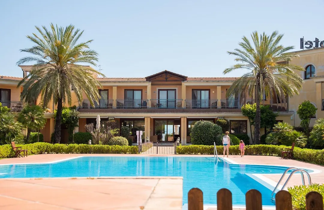 Hotel Santa Gilla-1