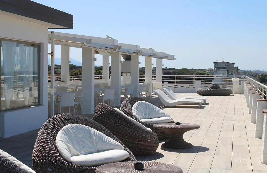 Hotel Esplanade-1