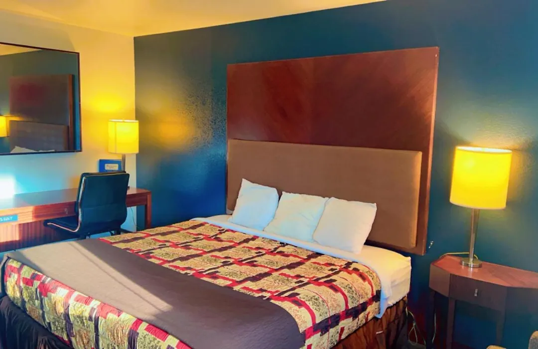 Rodeway Inn Rifle-1