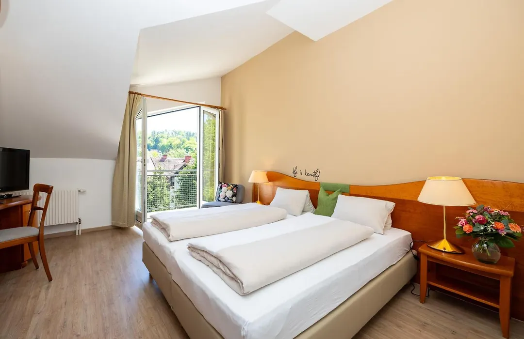 Hotel Stoiser Graz-1