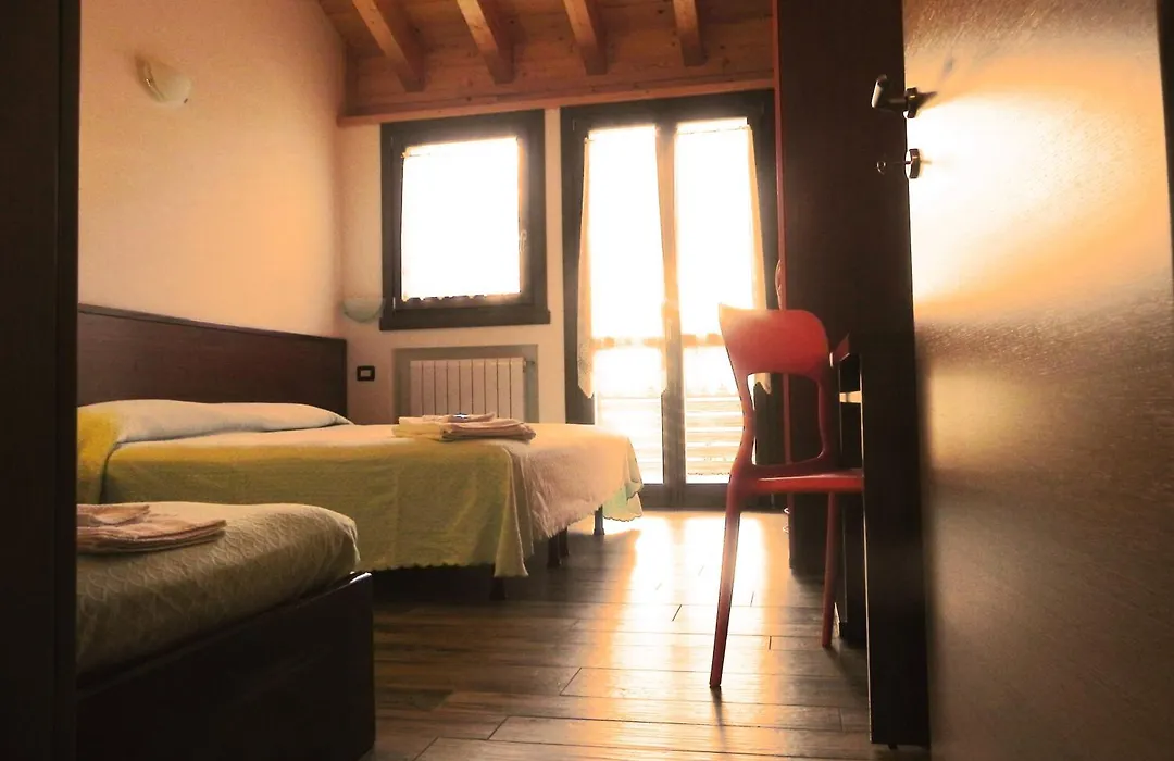 Residence Acero Rosso-1
