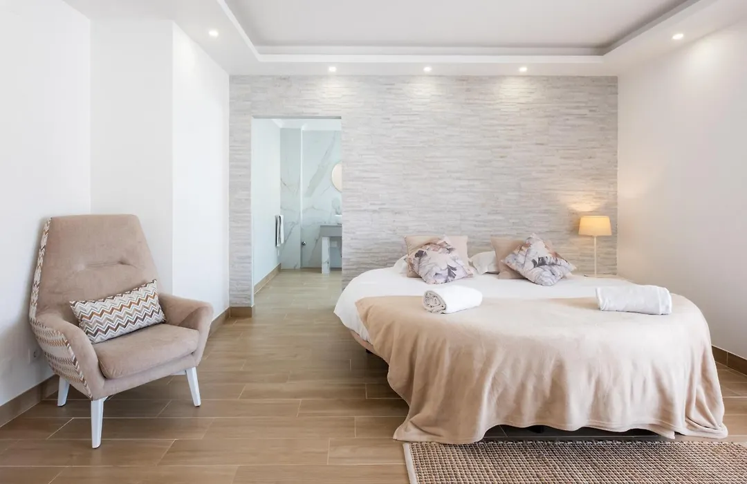 West Side Guesthouse-1