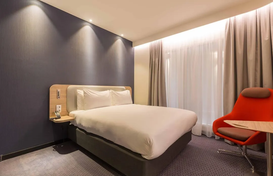 Holiday Inn Express Brussels-Grand-Place By Ihg-1