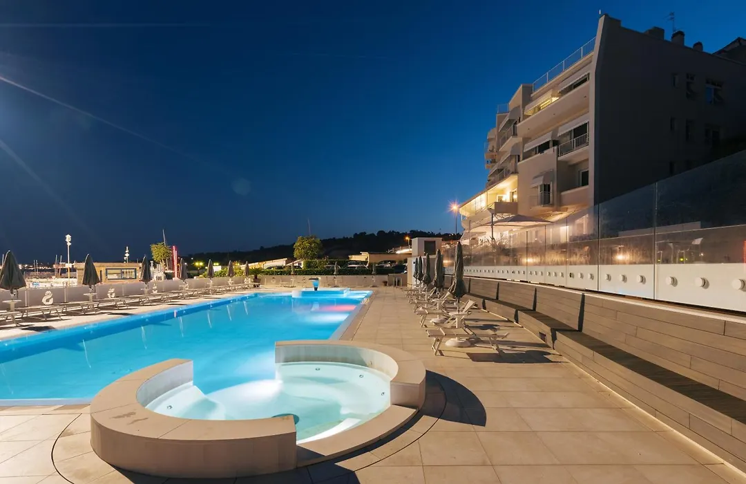 Hotel Scogliera-1