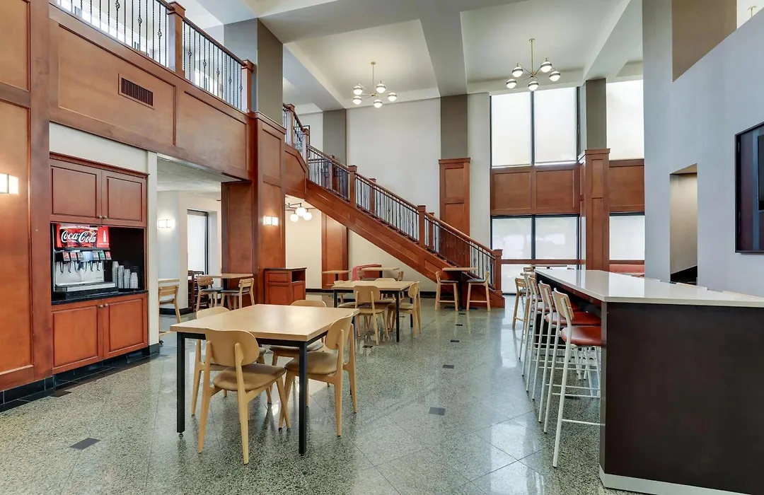Drury Inn & Suites Birmingham Lakeshore Drive-1