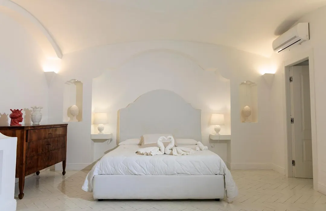 Villa Pia Suites-1
