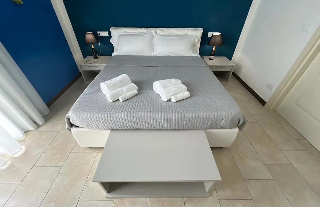 Dubaibeachotel-1