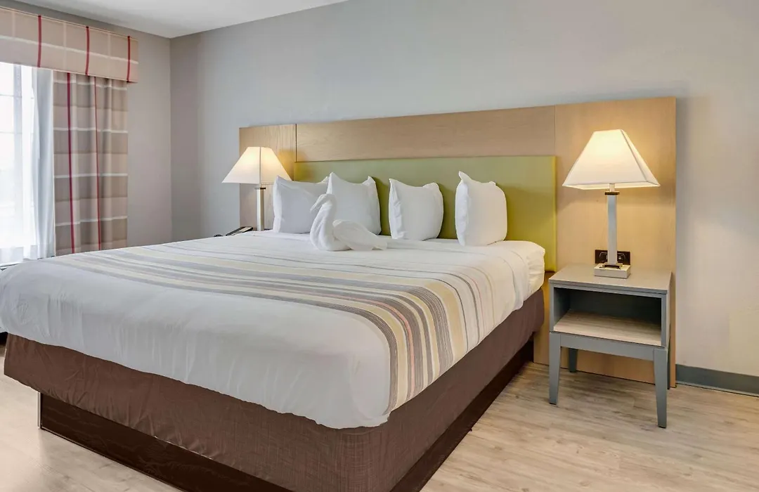 Country Inn & Suites By Radisson, Grand Rapids Airport, Mi-1