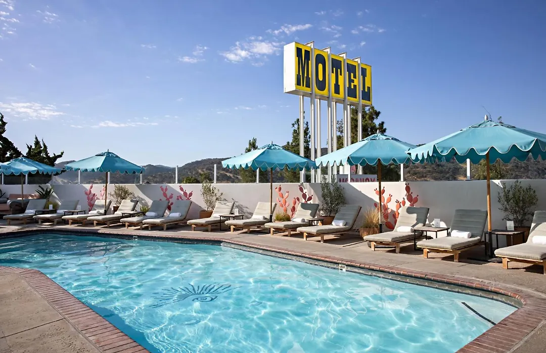 Skyview Los Alamos - 21 & Over Pool-1