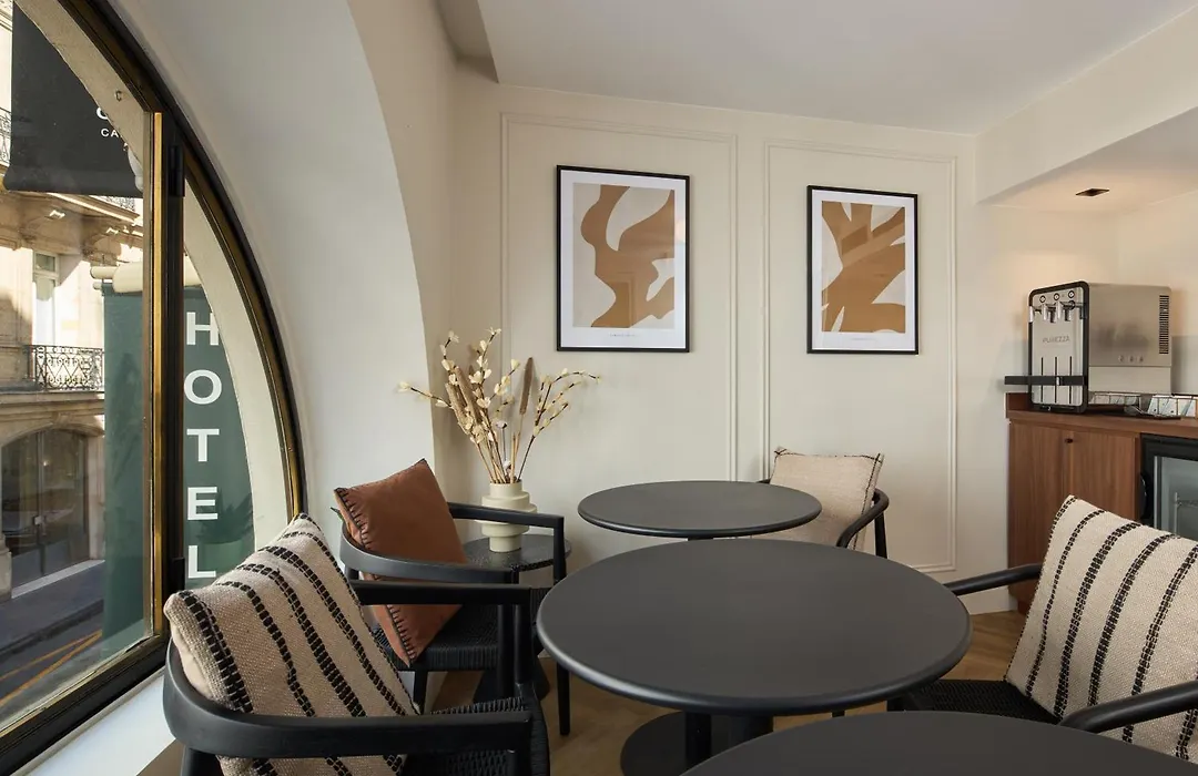 Hotel Elysee Secret-1