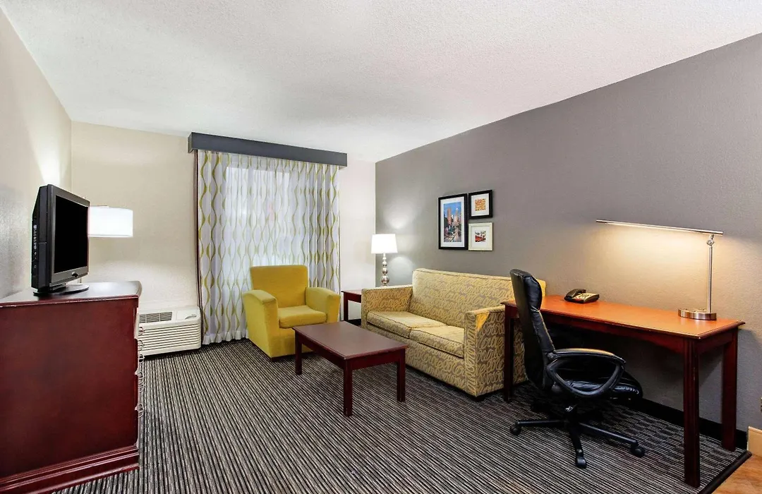 La Quinta By Wyndham Indianapolis South-1