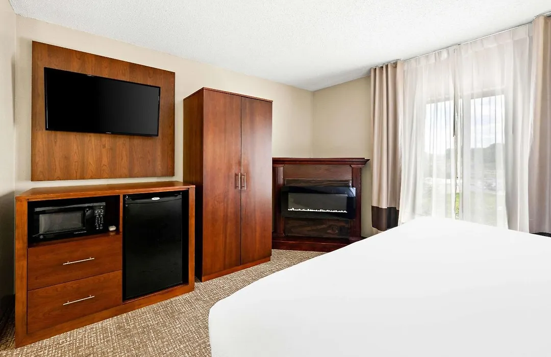 Comfort Suites Abingdon I-81-1