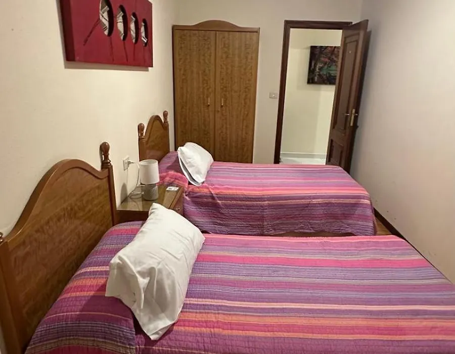 Habitaciones Vistamar-1
