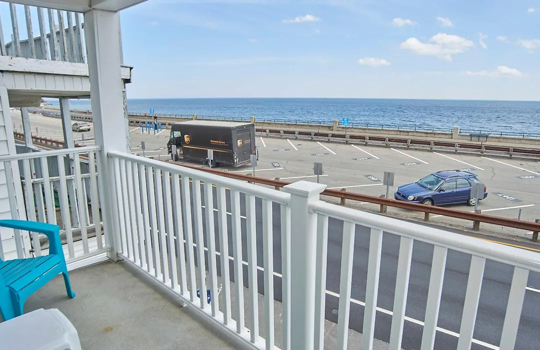 Atlantic Breeze Suites-1