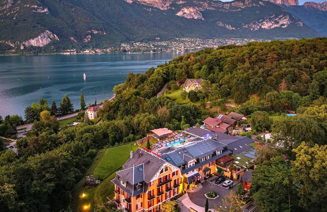 Les Trésoms Lake&Spa Resort-1